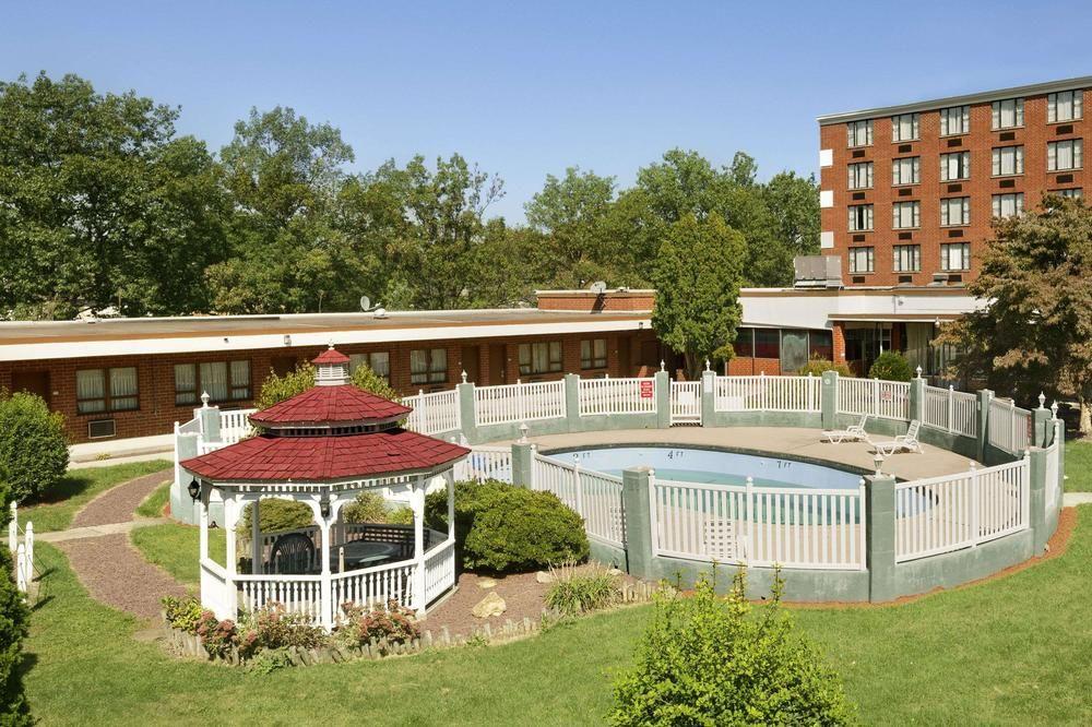 Hotel At - Hershey & Manheim Area