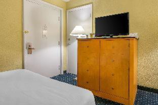 Hotel At - Hershey & Manheim Area 2*