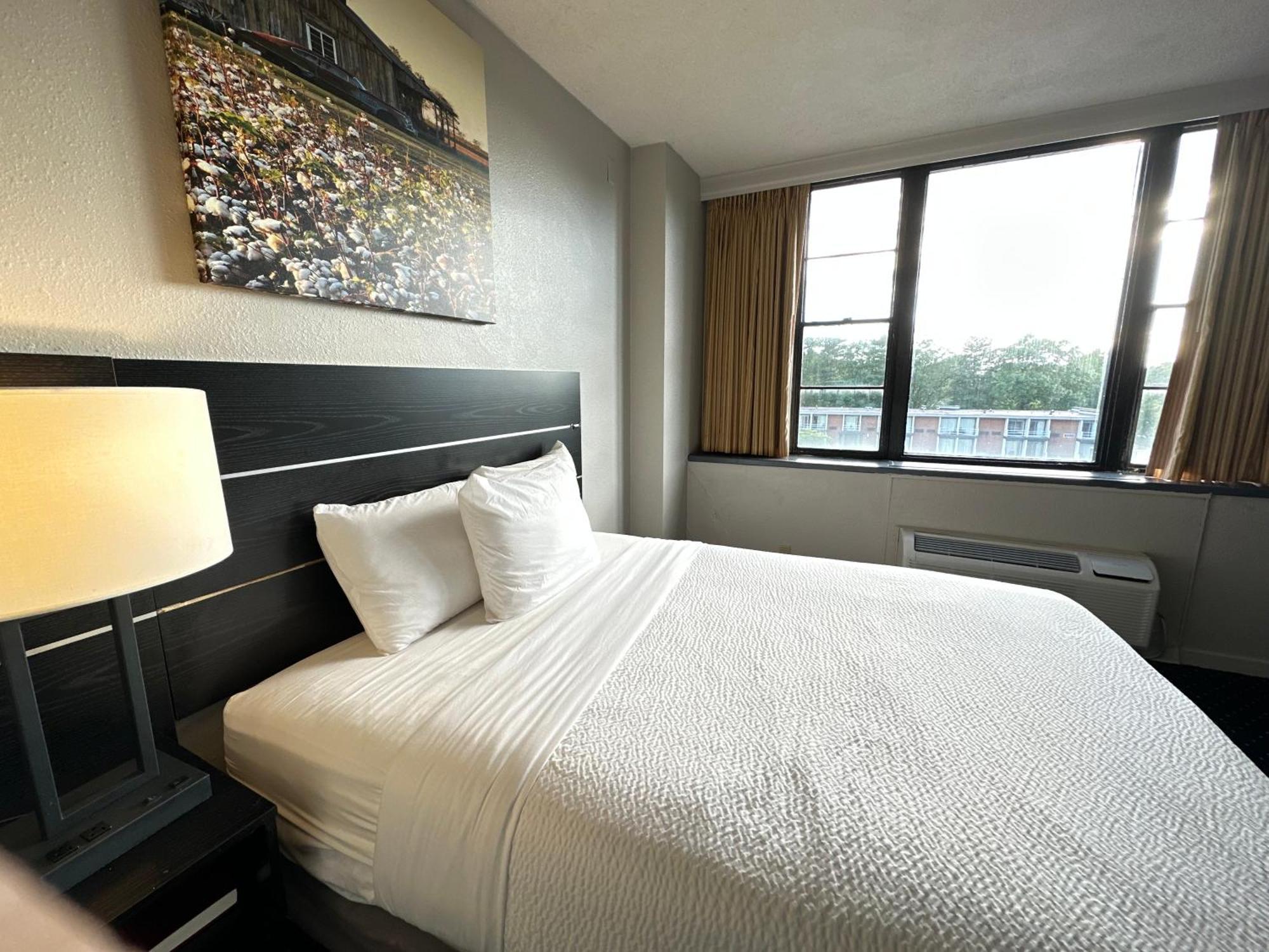 Hotel At - Hershey & Manheim Area 2*