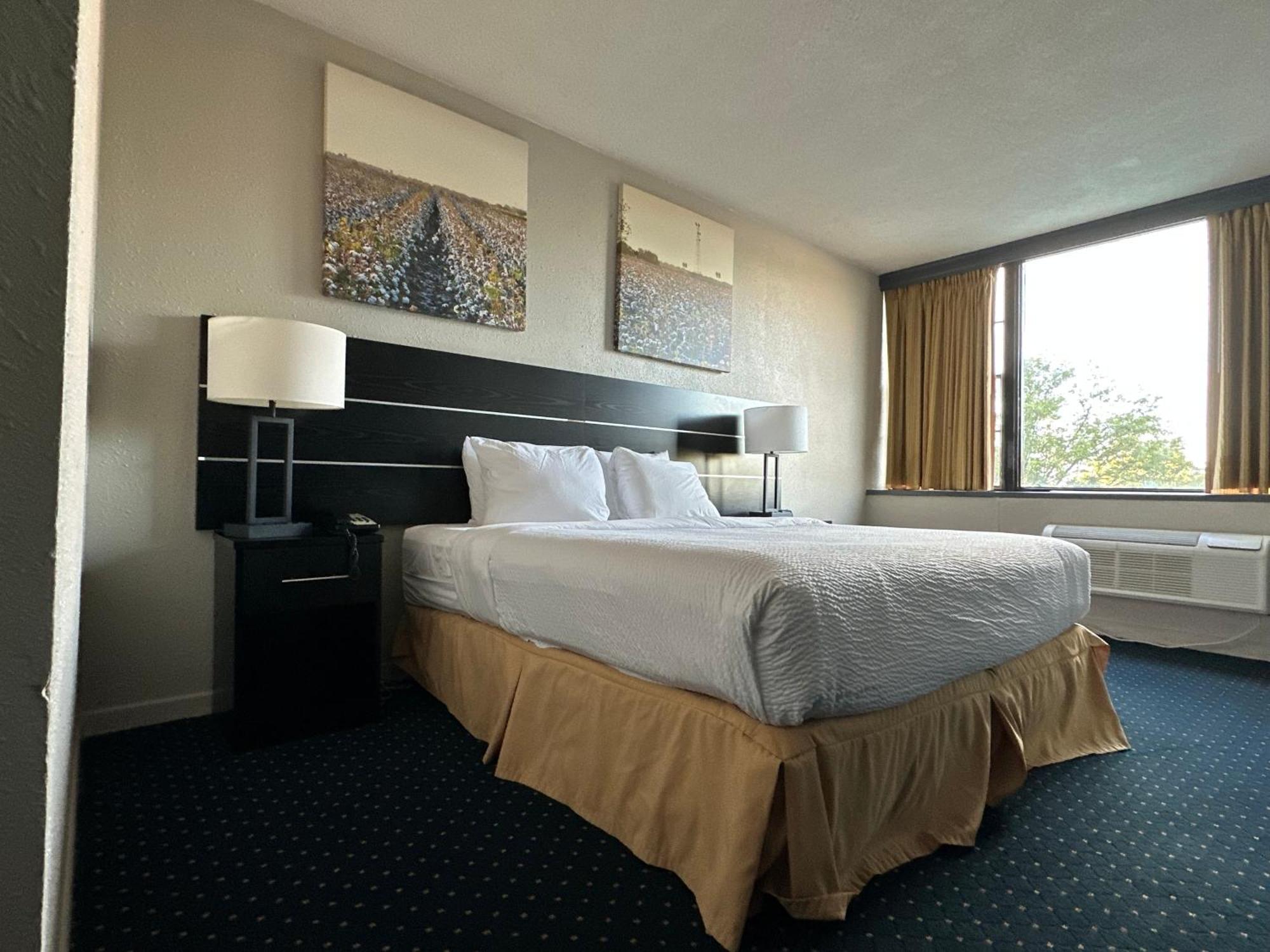 At - Hershey & Manheim Area Hotel Lebanon