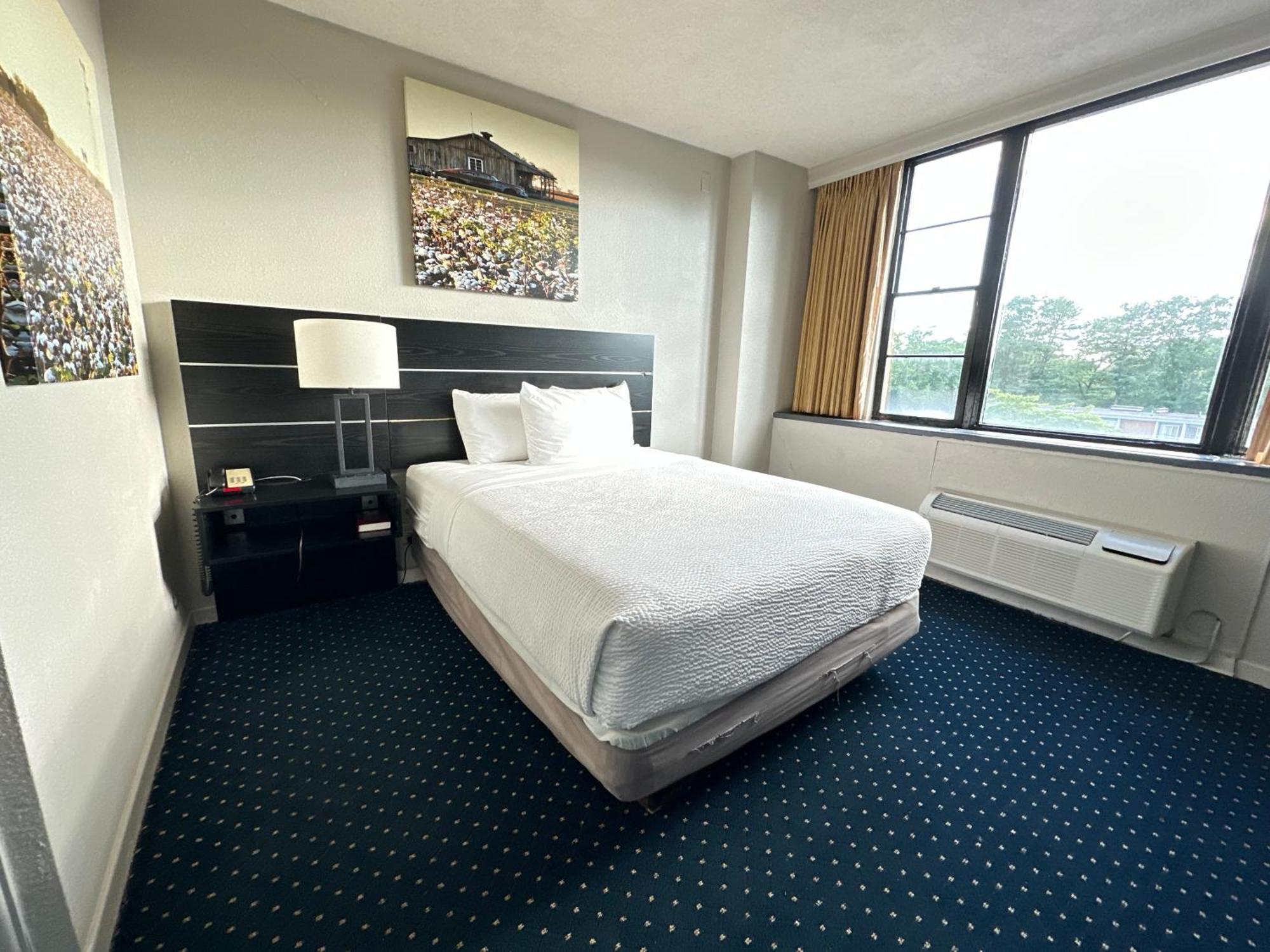 Hotel At - Hershey & Manheim Area 2*