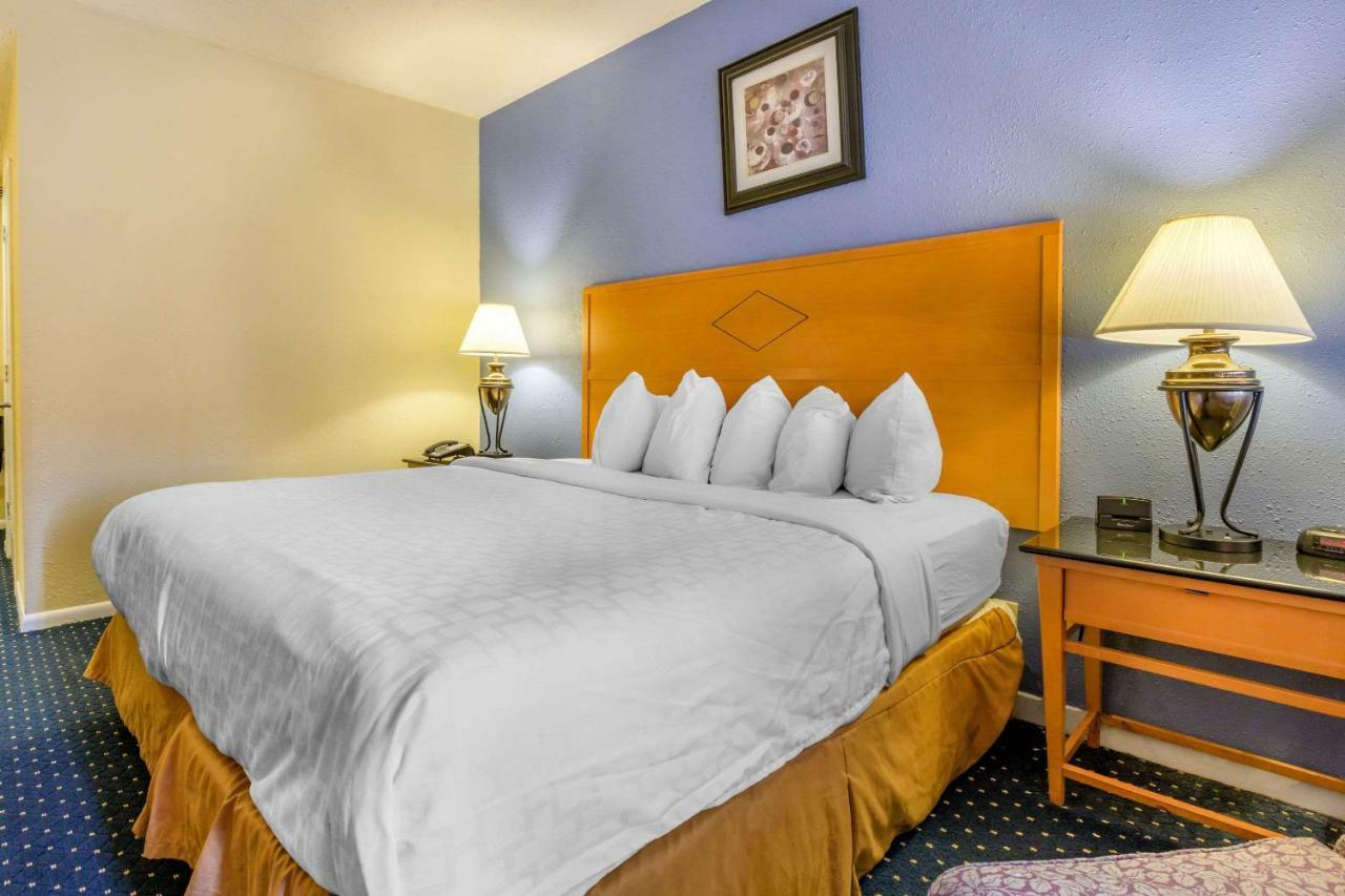 At - Hershey & Manheim Area Hotel Lebanon