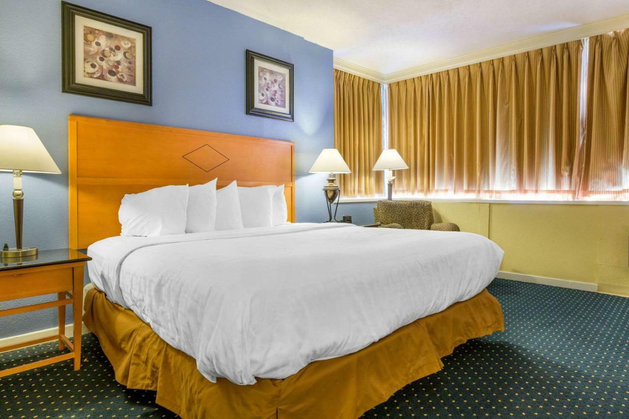 Hotel At - Hershey & Manheim Area
