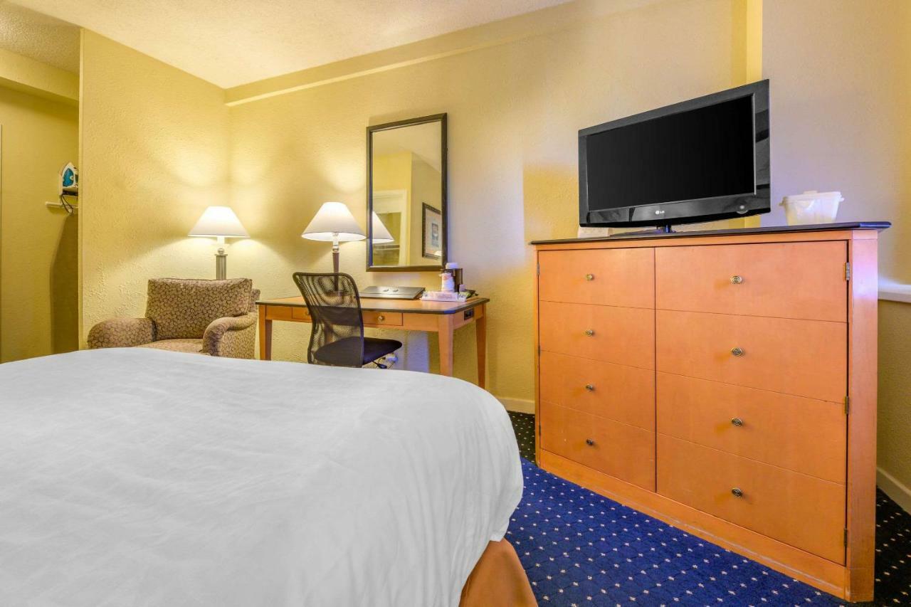 Hotel At - Hershey & Manheim Area 2*
