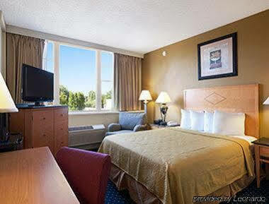 At - Hershey & Manheim Area Hotel Lebanon